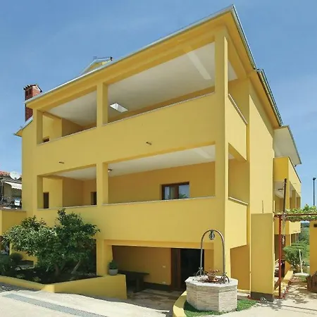 Luciana 2 Apartment